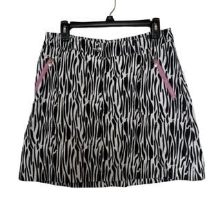 Daily Sports Women's "A Swedish Story" Golf Skort Sz‎ 8 Black White